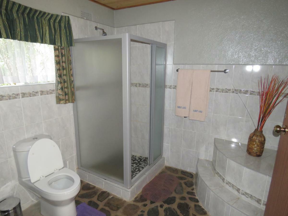 Parrot Lodge 불라와요 외부 사진